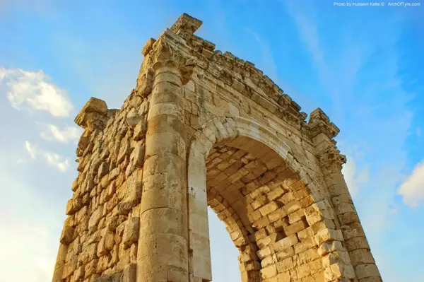 Arco romano de Tiro